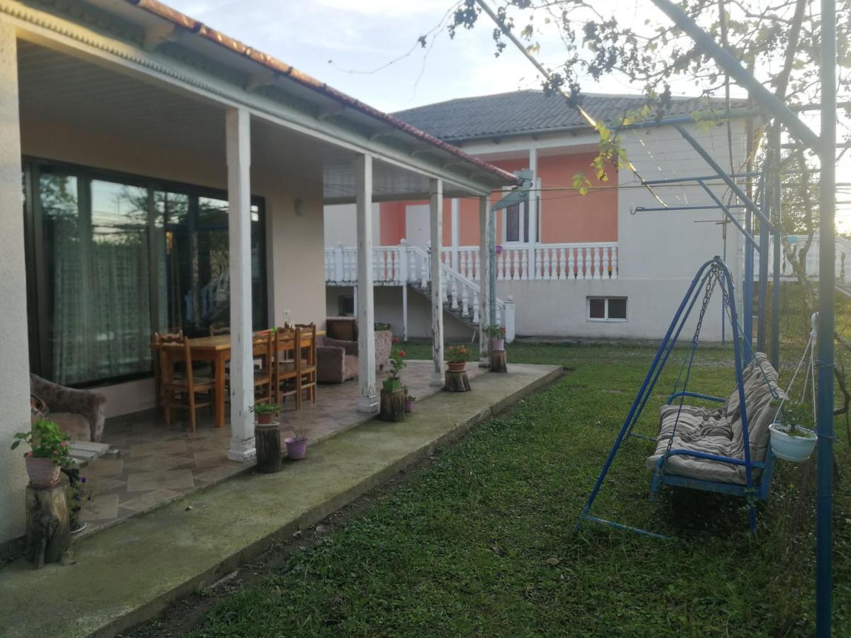 Nini'S Sweet House Hotel Matkhoji Exterior photo